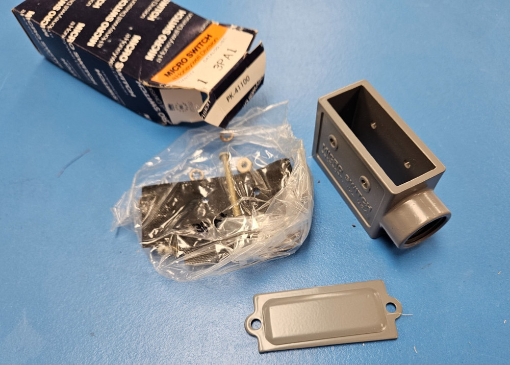 3PA1 Micro Switch Switch Covers Basic Side Mount Enclosure