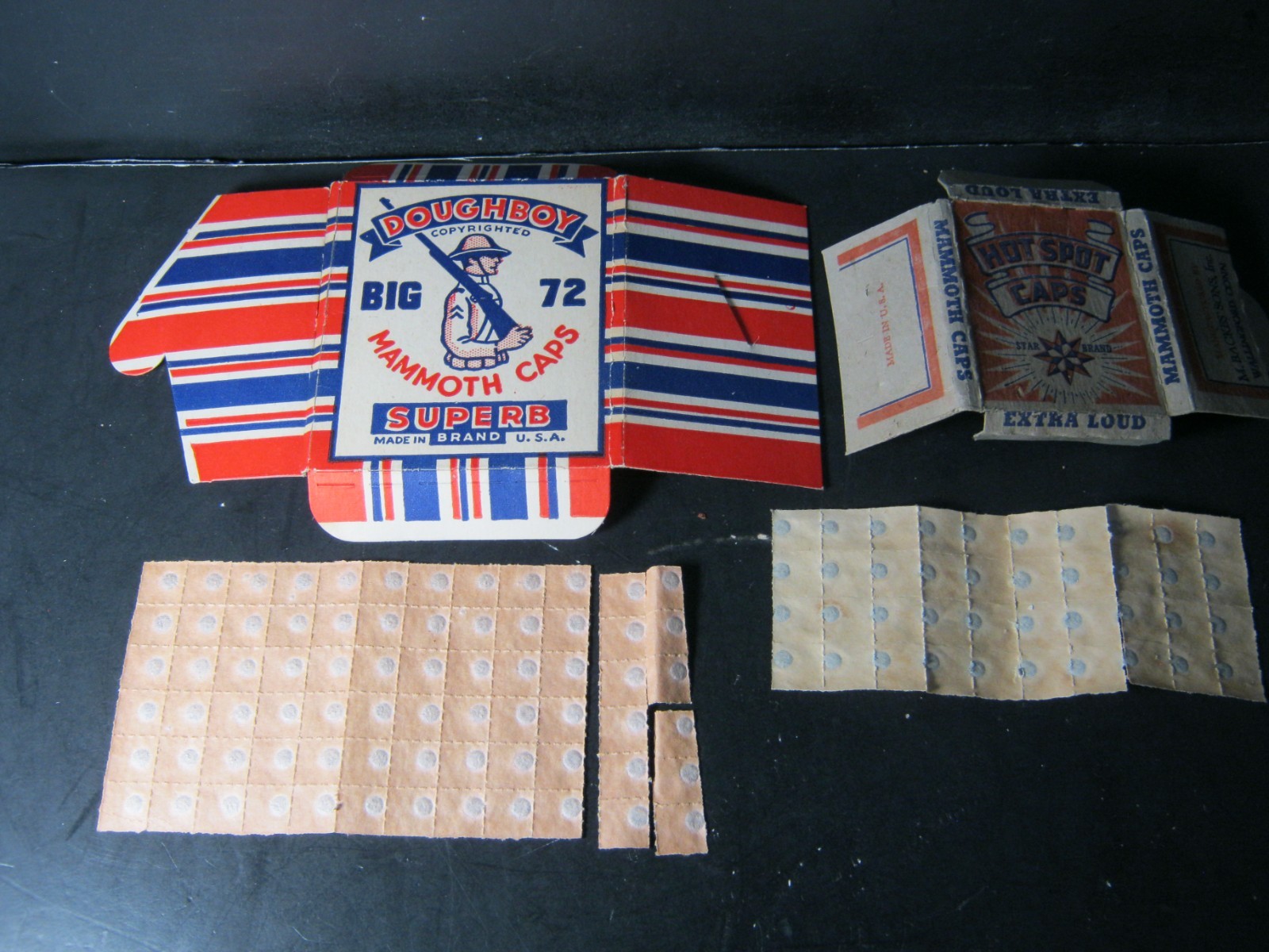 VINTAGE - 2 PACKS - CAPS