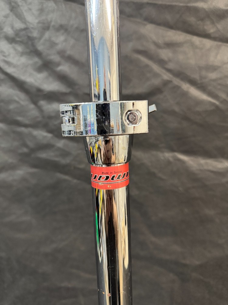 Ludwig straight cymbal stand. Solid,3 pc model functions great, looks good.