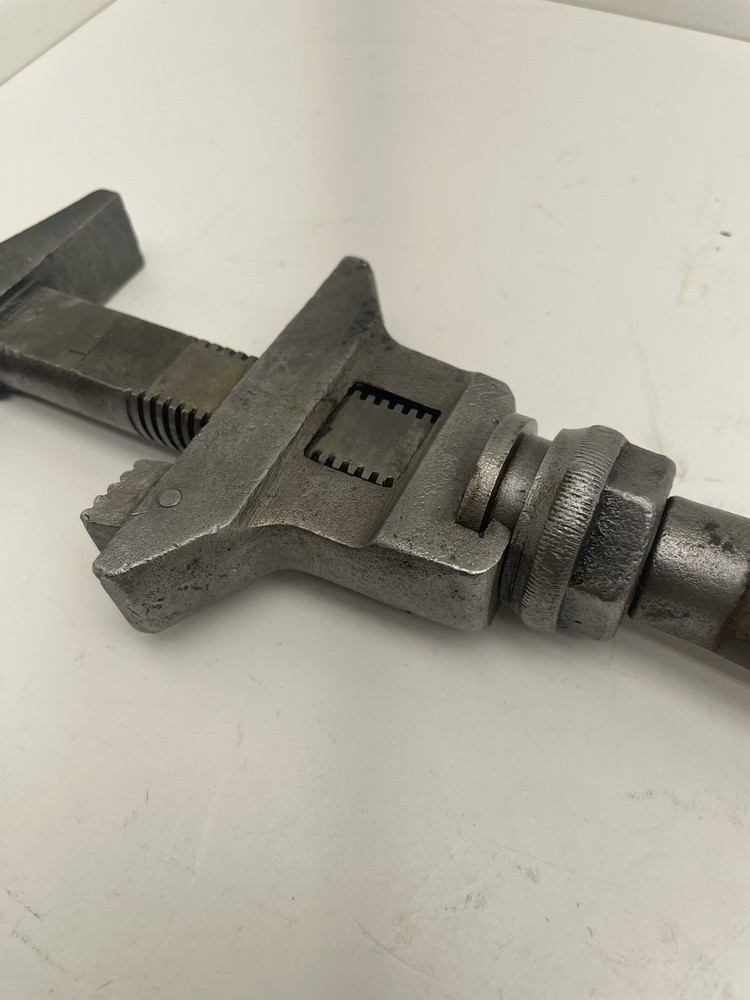 Vintage Bemis & Call Co. Adjustable Pipe Wrench 16