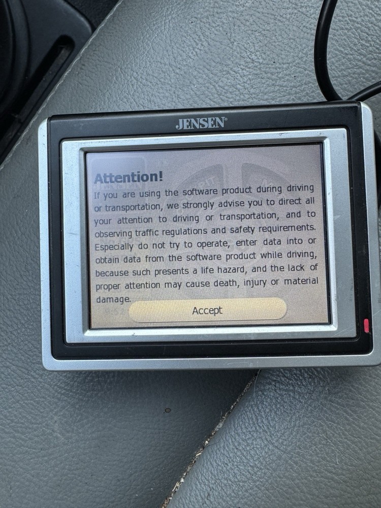 TOUCH&GO NAVIGATEUR AUTOMOBILE PORTABLE