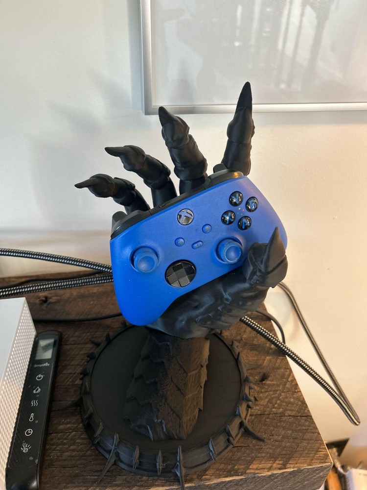 Monster Hand Game Controller Stand, Horror Tentacle Desk Holder for Switch Pro C