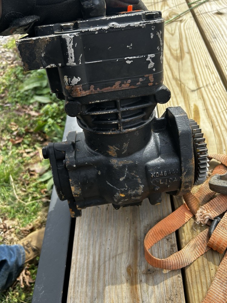 Bendix Ba-921 Air Compressor Cat No 351-7083 new