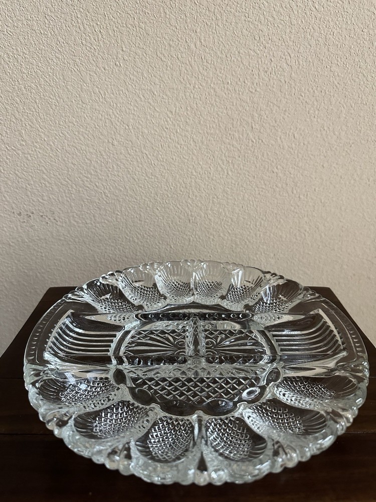 Vintage L.E. Smith Glass Deviled Egg & Relish Plate w/ Pineapple Pattern-EUC