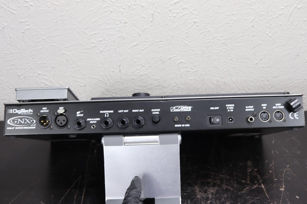 DigiTech GNX2 Multi-Effect Guitar Processor w Power Supply