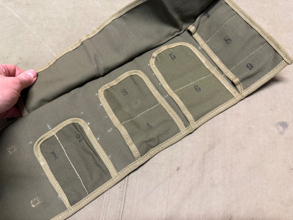 ORIGINAL WWII US M13 BROWNING 1919 SPARE TOOLS CARRY POUCH-TRANSITIONAL, 1944