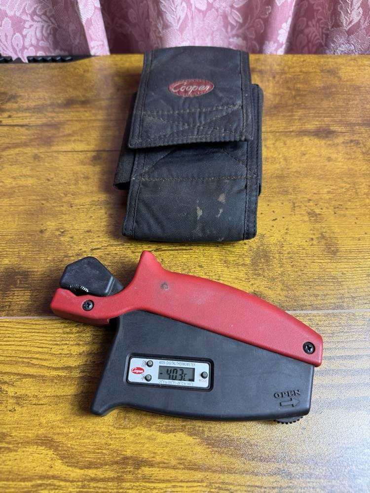 Cooper 4005i Digital Pipe Clamp Thermometer With Case Works Read Description