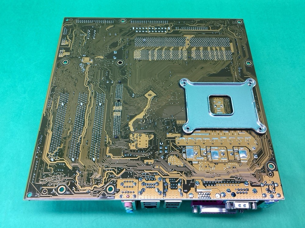 HP P4SD-LA Motherboard + Pentium 4 Processor CPU + RAM - UNTESTED