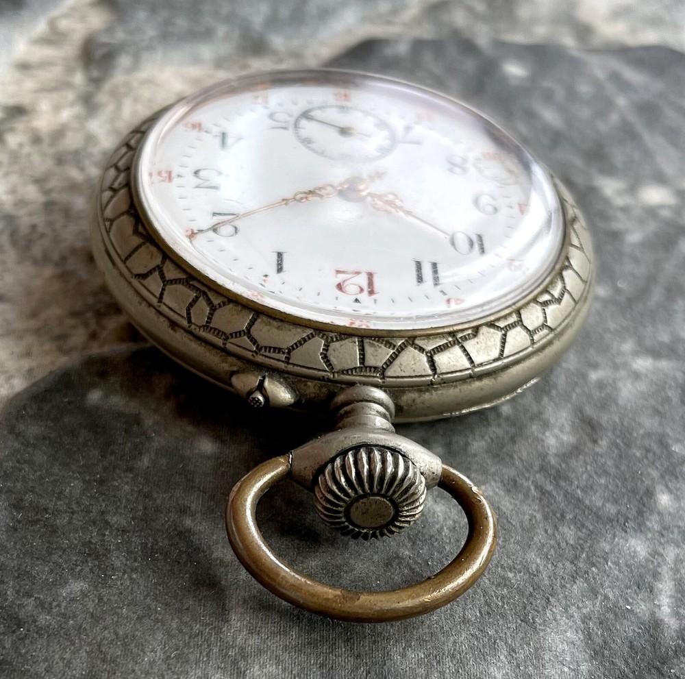 ✩ Antique pocket watch