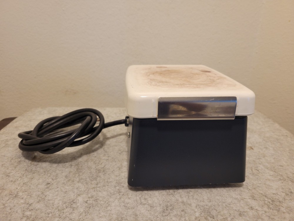 CORNING PC-35 HOT PLATE - TESTED AND WORKING