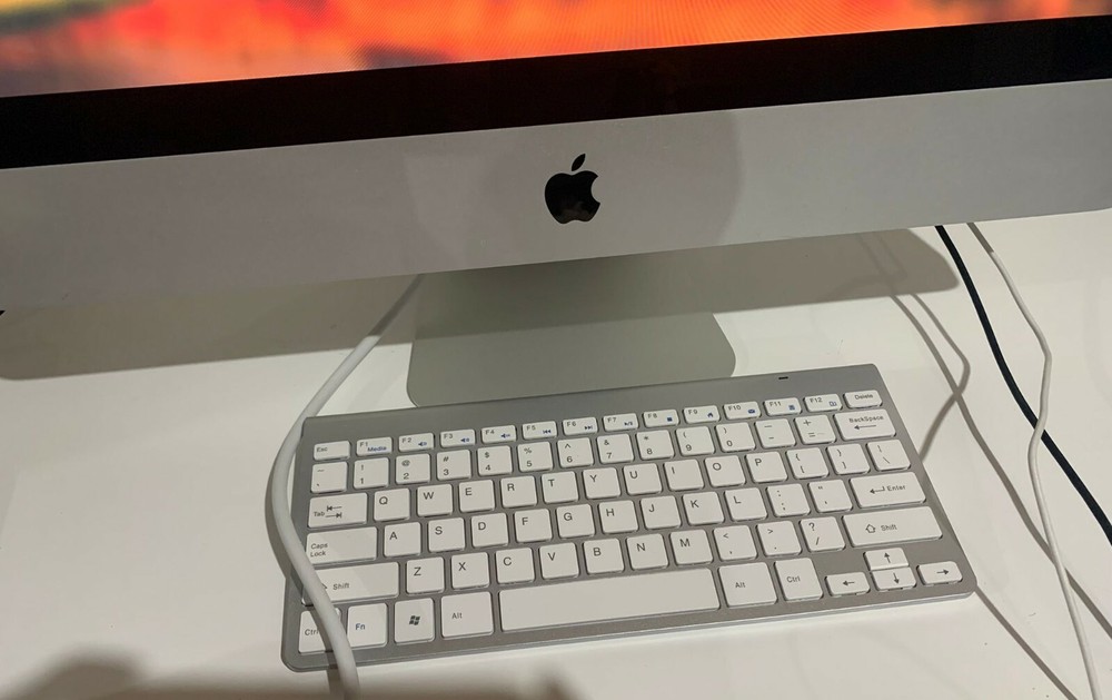 IMAC Desktop Computers, 4 GB RAM, 500 GB HDD