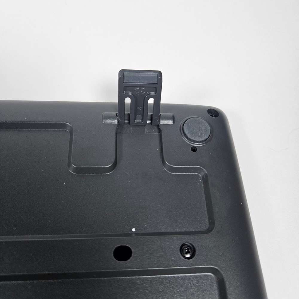 Logitech MK295 Wireless Keyboard w/ SilentTouch Technology