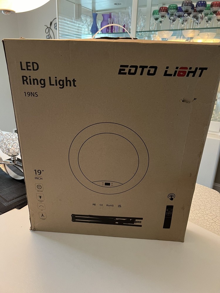 EOTO LIGHT LED 19-Inch Ring Light Kit, Adjustable Stand.