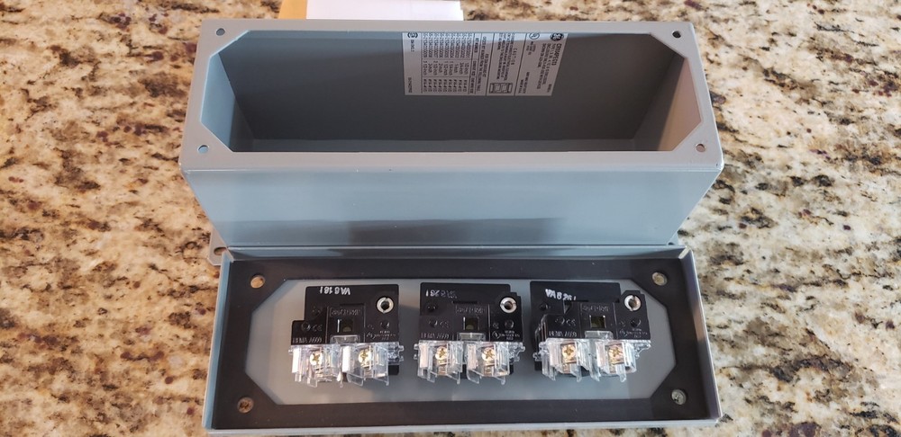 GENERAL ELECTRIC CR104PEG13N PUSHBUTTON ENCLOSURE