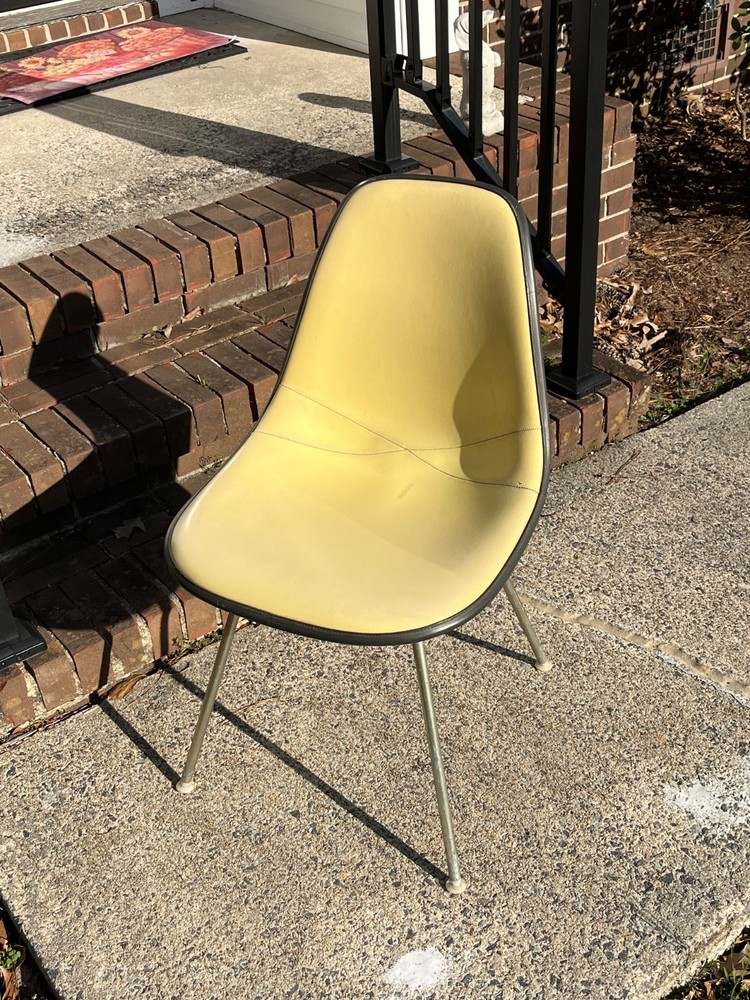 Herman Miller Eames Era Mid Century Modern Shell Chair