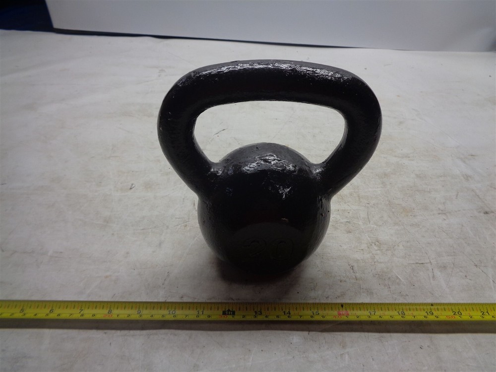 20 LB Everyday Essentials All-Purpose Solid Cast Iron Kettlebell