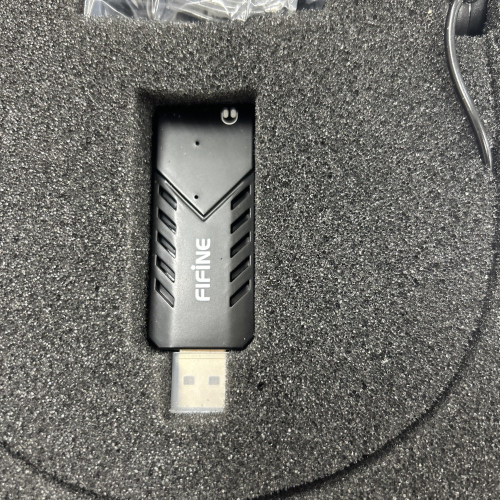 Fifine Technology Wireless Microphone Mic System Model K031 B