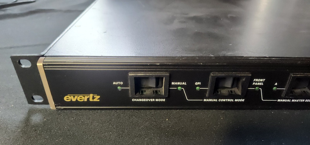 EVERTZ 5600ACO AUTOMATIC CHANGEOVER SYSTEM - (POWER TESTED )