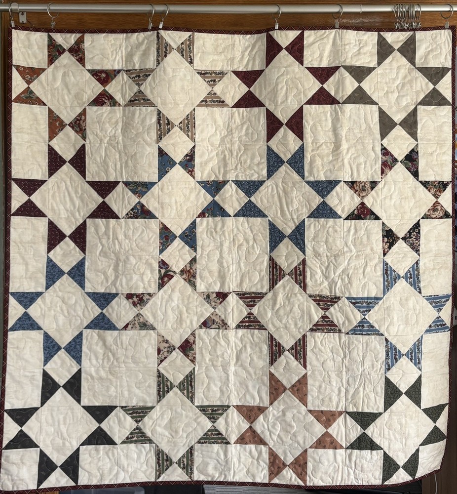 Handmade throw size Ohio star pattern quilt