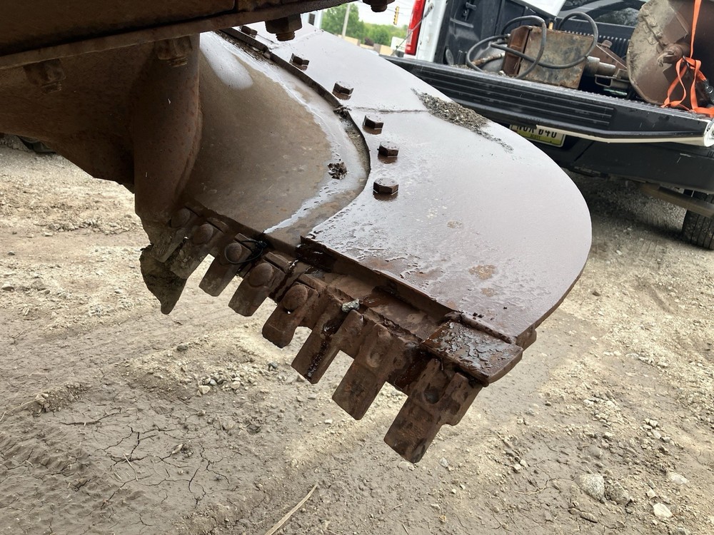 48" Diameter Auger Bit With Round Coupling For 2-9/16” Diameter Auger Drive
