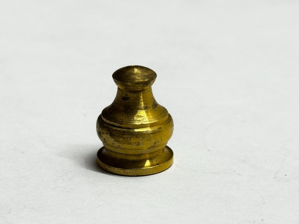100pc BULK 11/16" Height 1/4-27F Thread Solid Brass Pyramid Lamp Finial Cap Nut