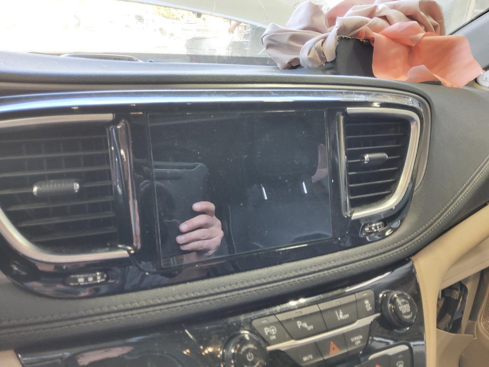Used A/C Selector Switch fits: 2019 Chrysler Pacifica rear Grade A