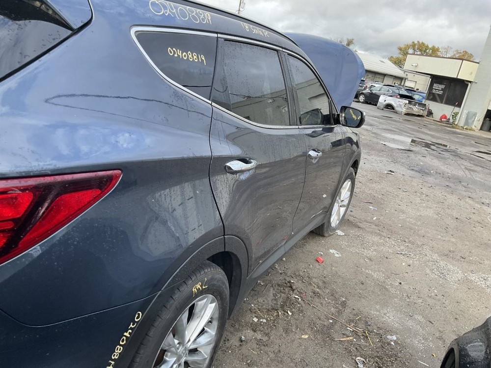 SANTA FE 2018 Camera/Projector 4695726