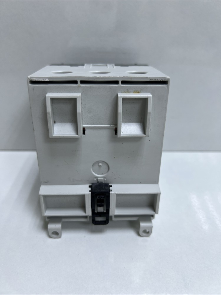 ABB UMC100 UNIVERSAL MOTOR CONTROL