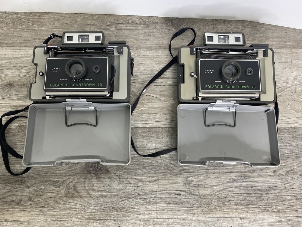 Pair of Polaroid Land Camera Countdown 70 With Case & Flash *Untested*