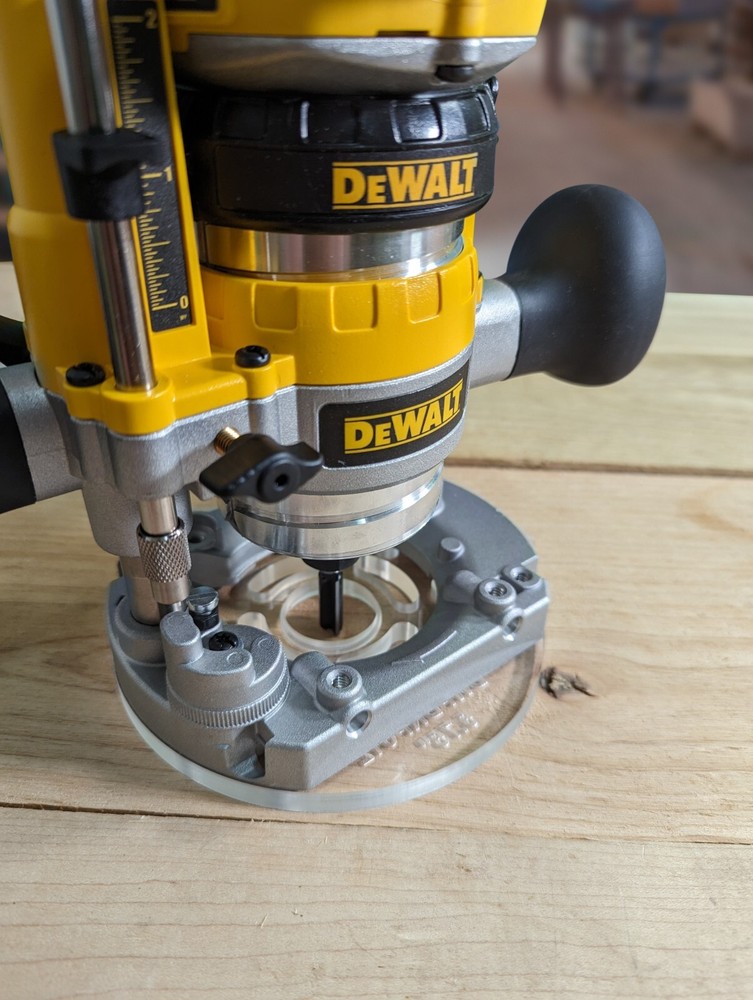 5.75" Circle baseplate upgrade with bushing compatibility for Dewalt DNP612