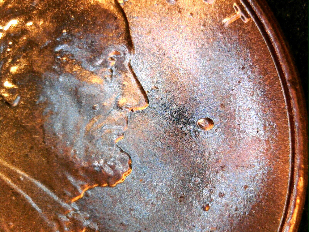2022p Lincoln cent w/ planetarium in background