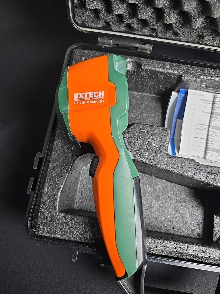 Flir Extech i5 Thermal Infrared Camera w/ Hard Shell Case