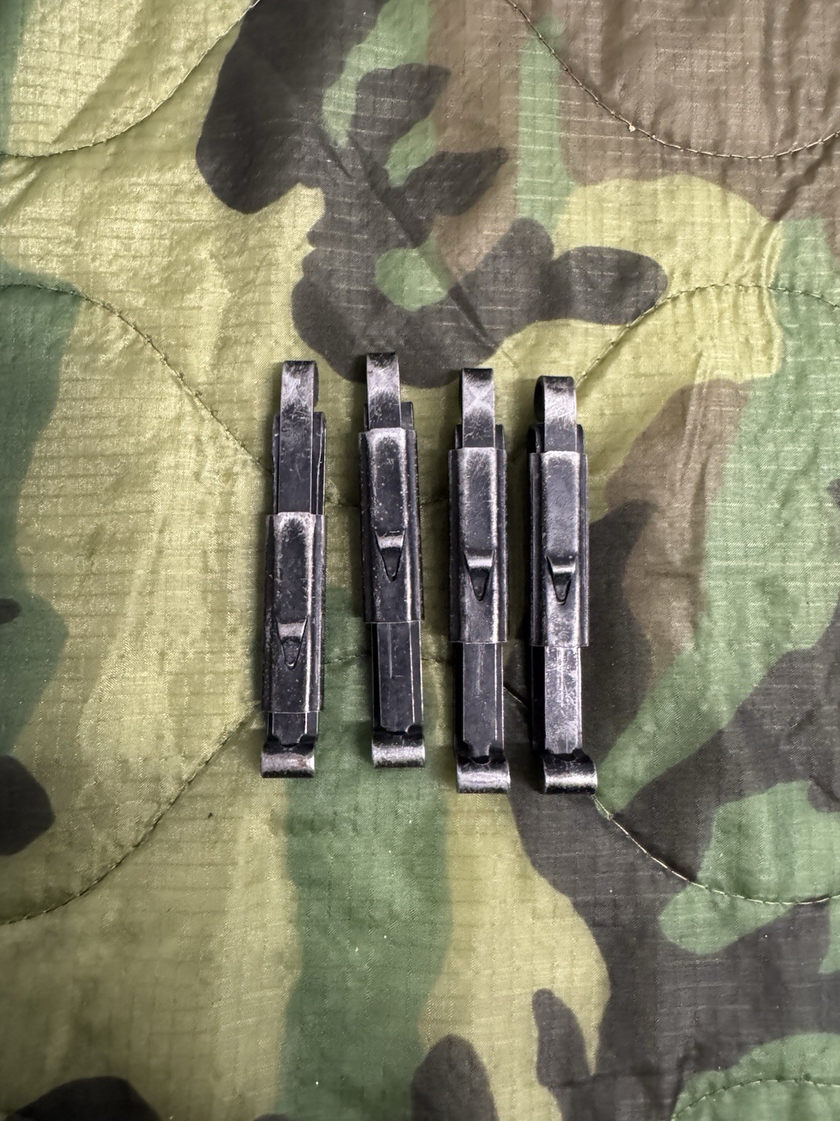Lot Of (4) USGI Military Alice Clips For Load Bearing Equipment Gl Pouches