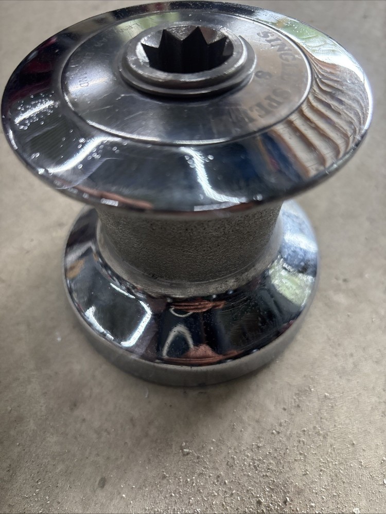 Lewmar 8 Single Speed Boat Winch