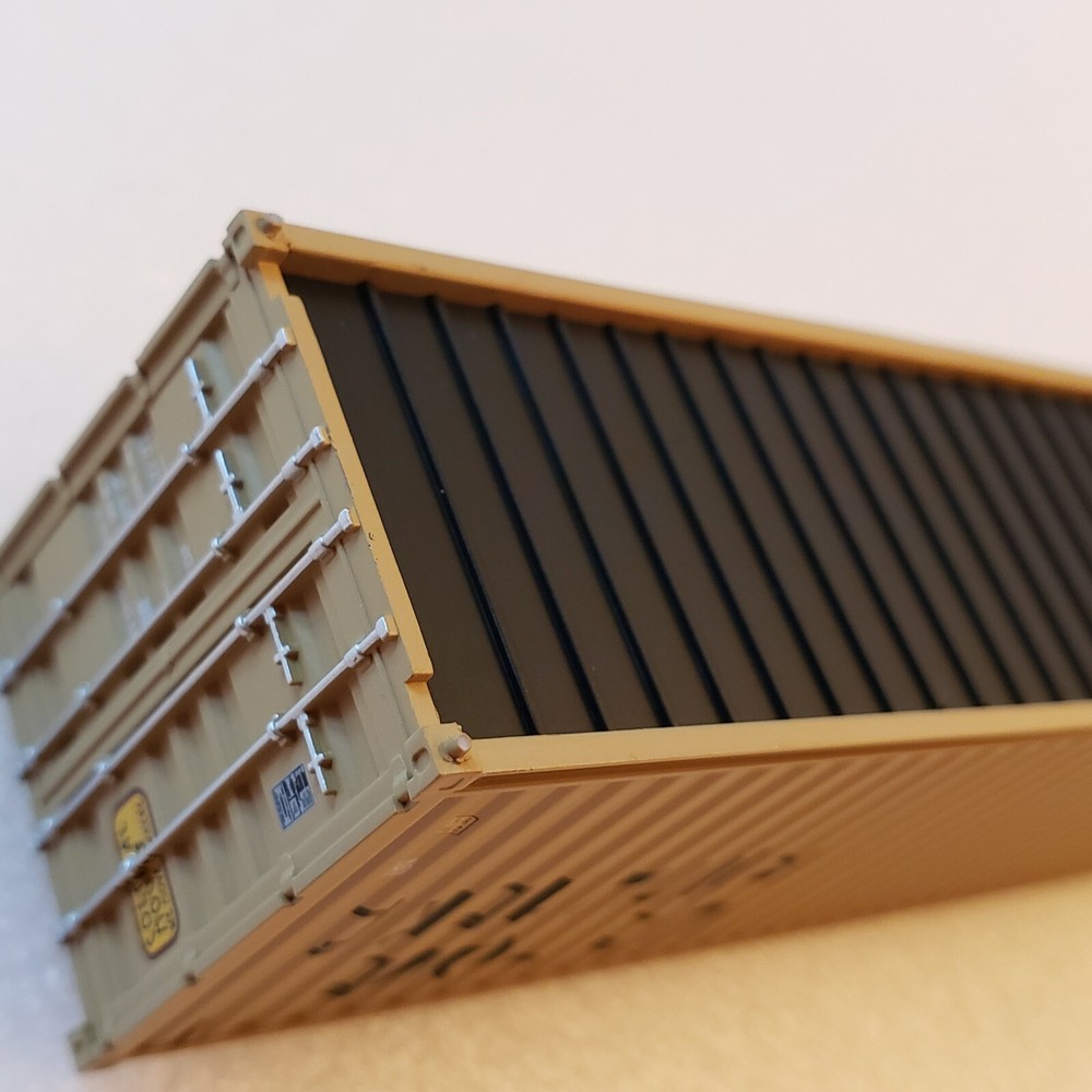Battlestar Galactica Colonial Movers 40ft. Shipping Container in HO Scale