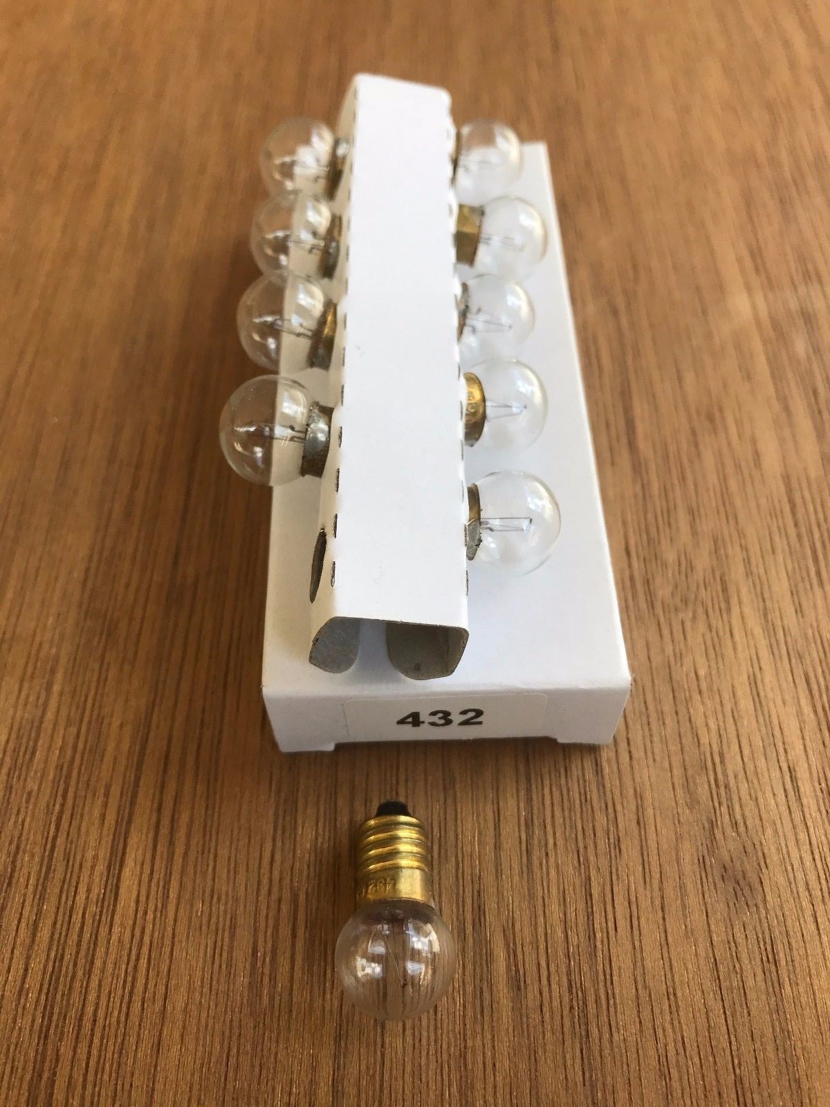 Lionel 432 bulbs 18 volt light bulb's American Flyer 10 pack