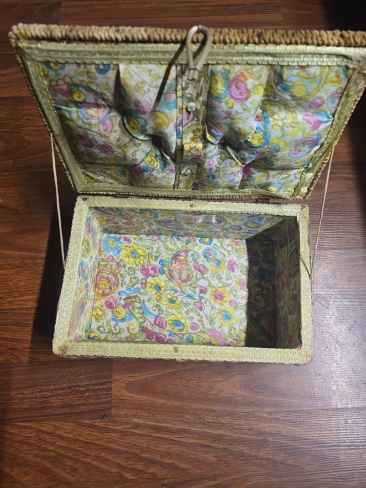 Vintage Dritz Wicker Sewing Basket Floral Design