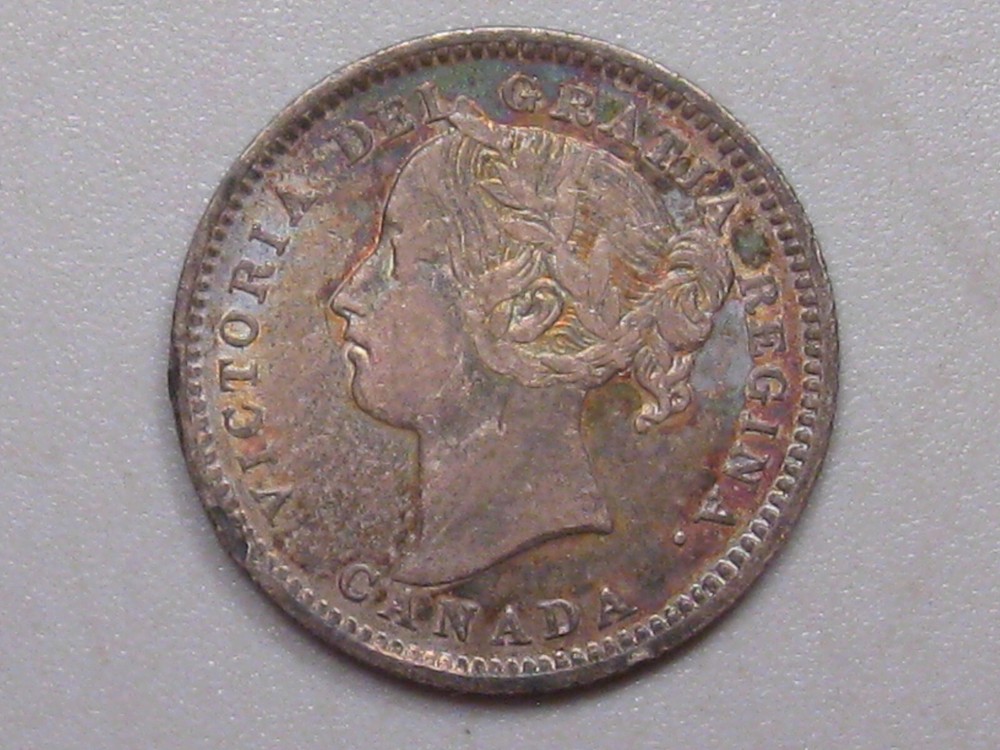 Better-grade 1900 10¢ Ten Cent CANADA VF+/XF #30