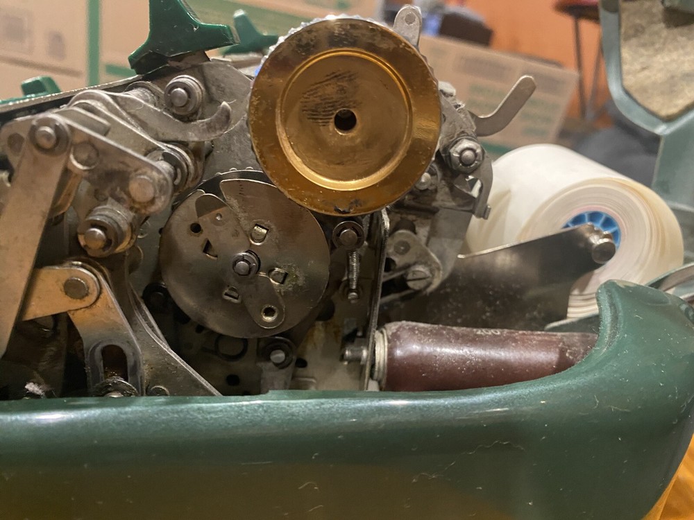 Vintage Victor Adding Machine 70 85 54 No Power Cord