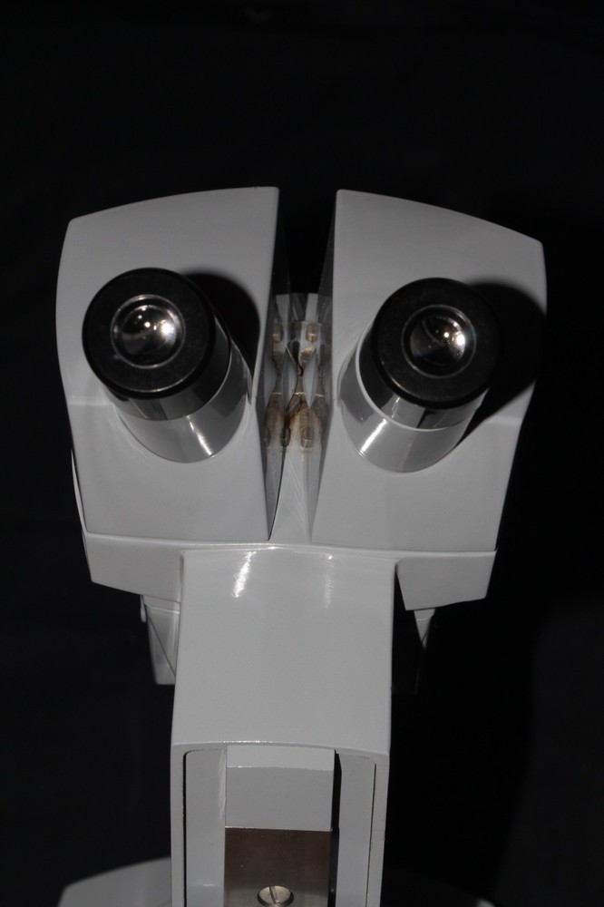 AO Model 40 Stereo Microscope , 20X, lighted stage