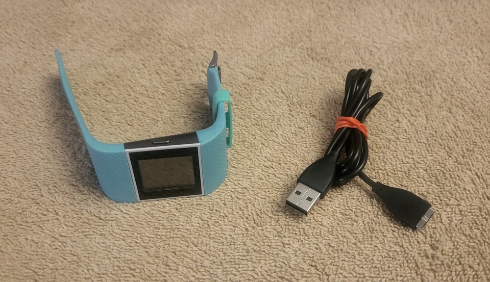 Fitbit Surge Superwatch Activity Tracker Small Medium - Green