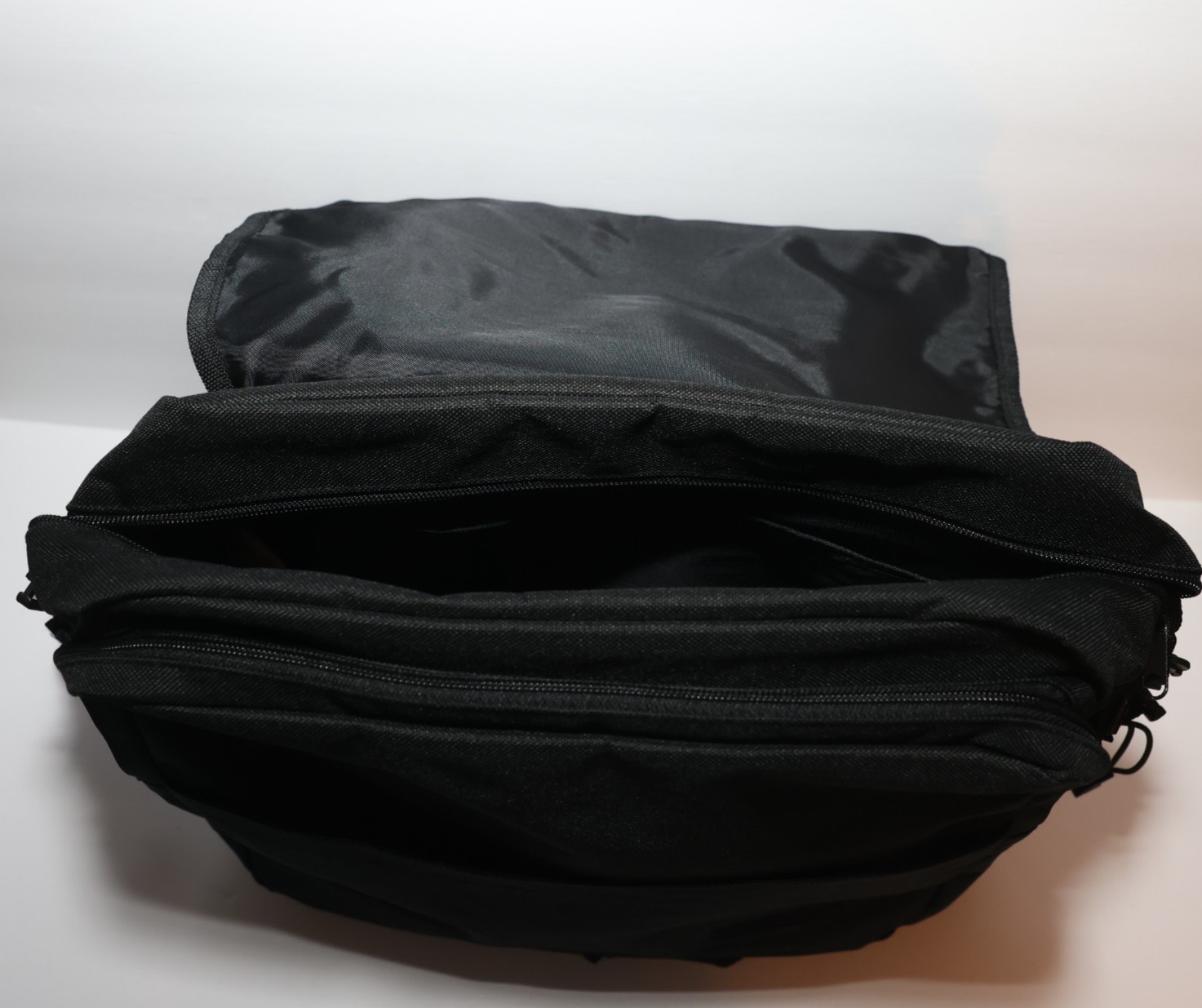 Walt Disney's Magic Cruise Line Cross Body Bag Mediterranean Spain France Italy