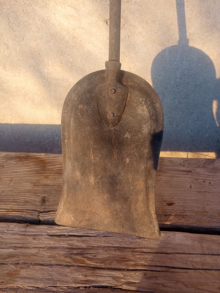 Ye Olde Fireplace Tool 🤷