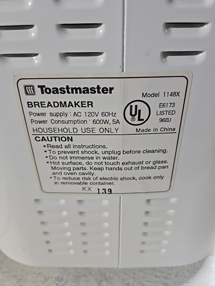 Toastmaster Bread Machine 1148x Bread Maker Horizontal 2 lb Loaf