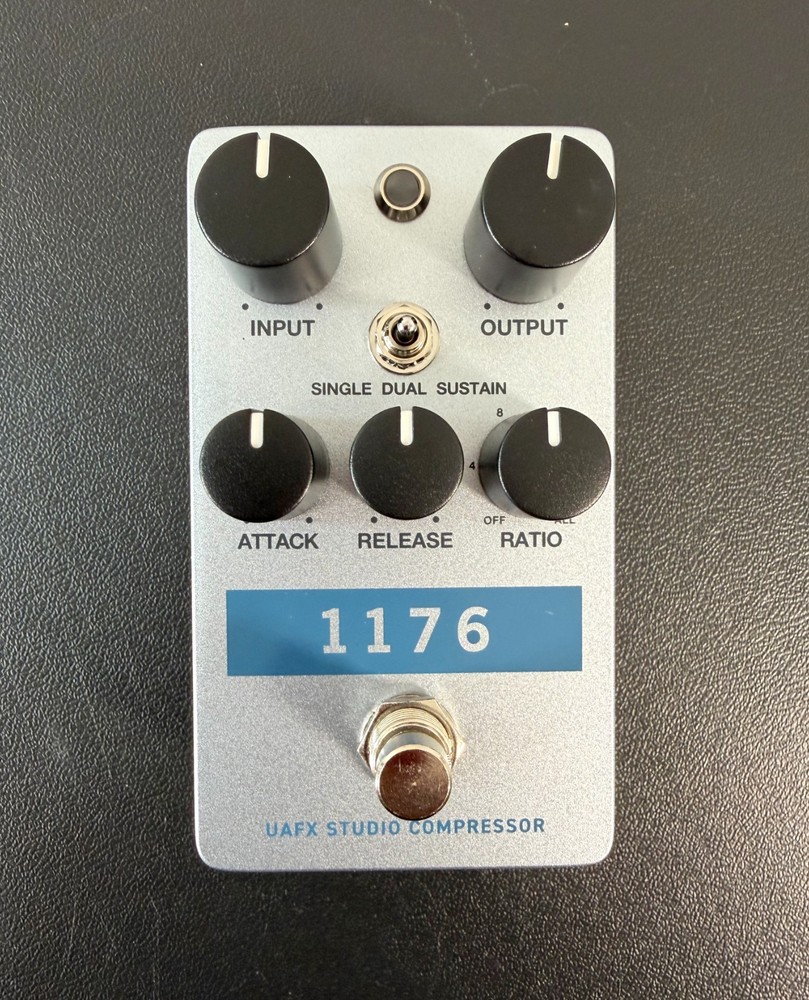Universal Audio UAFX 1176 Studio Compressor Guitar Pedal