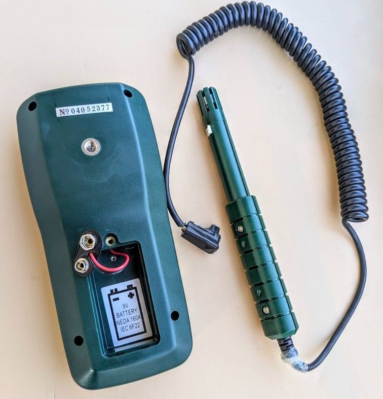 Infrared-Thermometer / Hydro- Thermometer by EXTECH Instruments - Model RH101