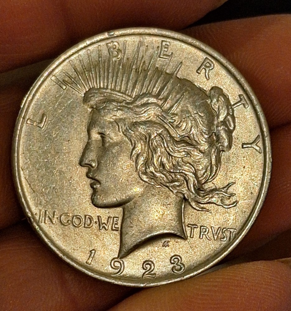 1923 Peace Dollar, Sharp