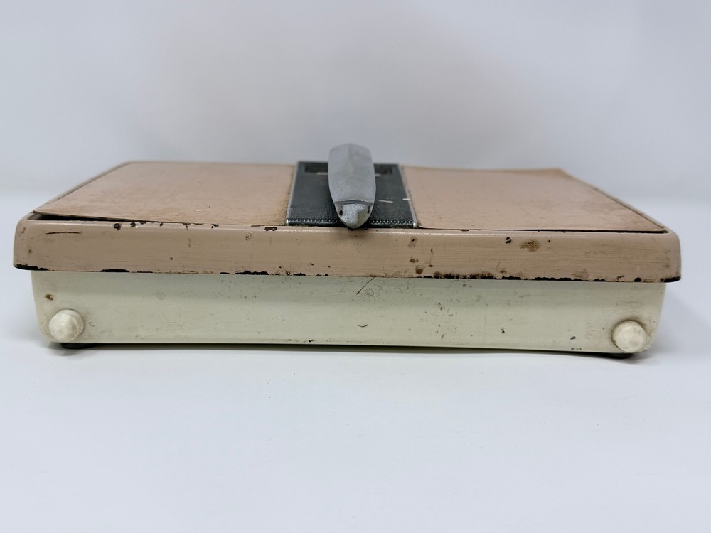 Vintage Borg Bathroom Scale- WORKS