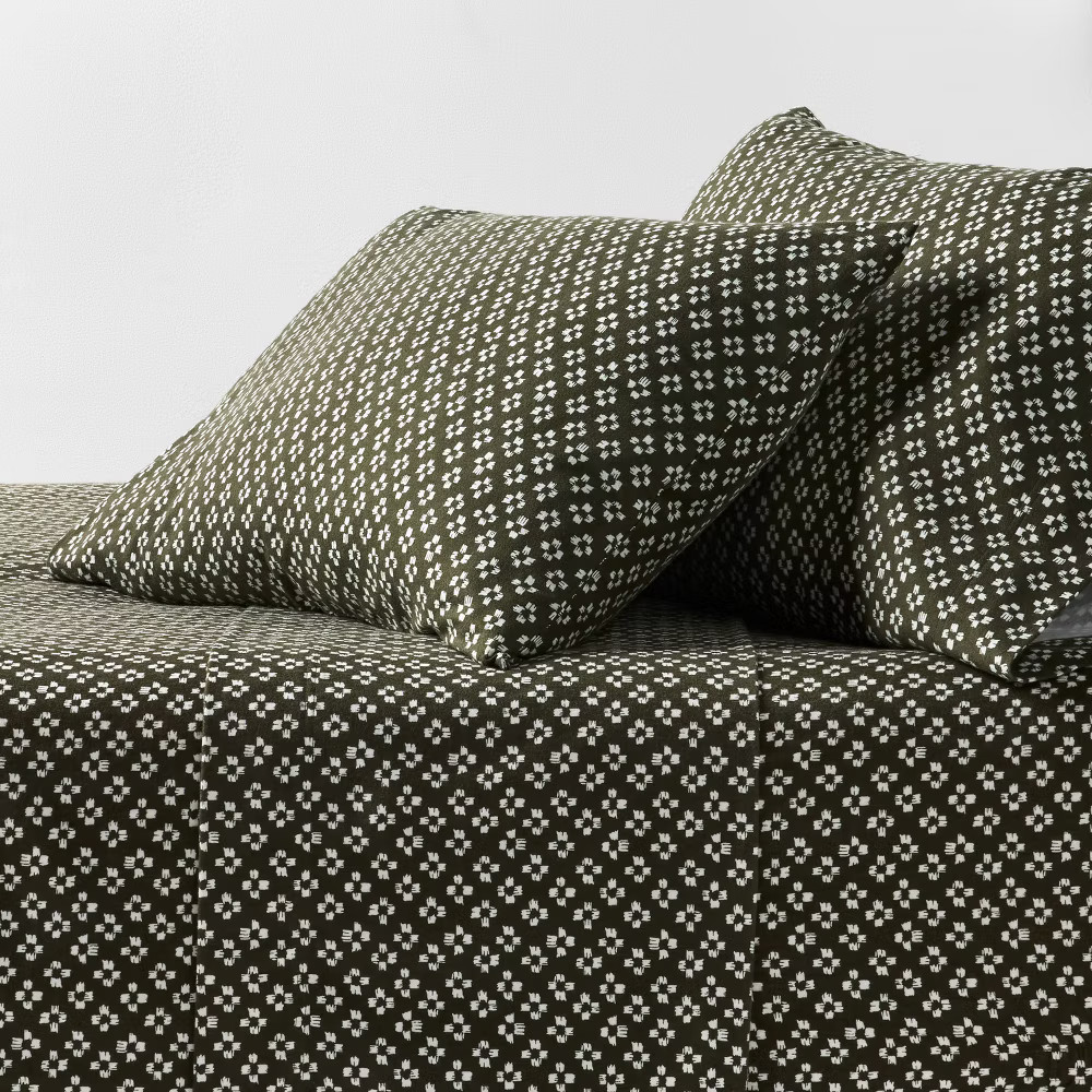 Full Ultra Soft Flannel Sheet Set Green Geo - Threshold