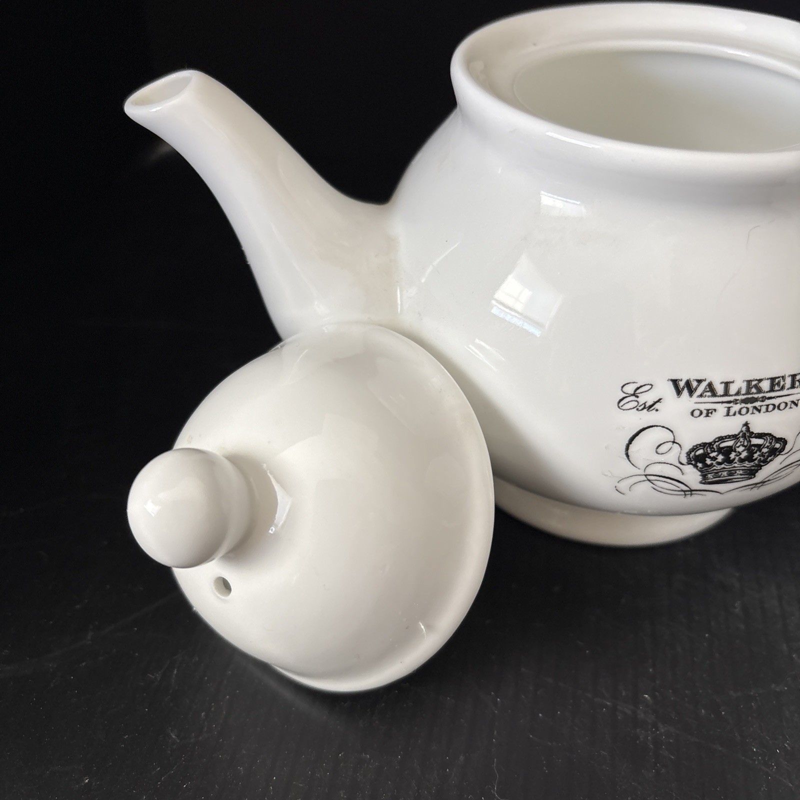 Walkers of London Est. 1977 Teapot W/Lid & 2 Cups Vintage England